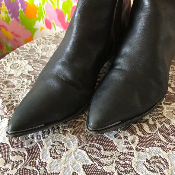 MARC FISHER CHELSEA BLACK LEATHER WITCH BOOTIE - Picture 8 of 8